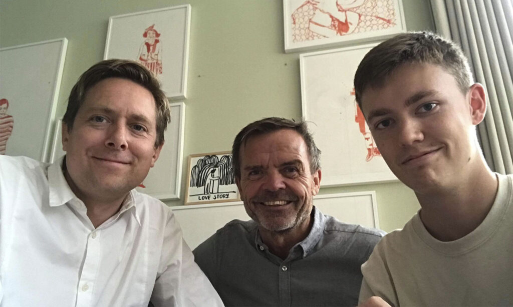 Fra venstre: Den nye stifter David Helgason sammen Thomas Agerholm og Christian Overgaard, som begge er medstiftere af Lensact.