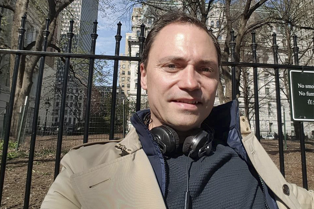 Serieiværksætter, business angel og løve i Løvens Hule Tommy Ahlers kan nu også skrive Uddannelses- og Forskningsminister på CV'et.